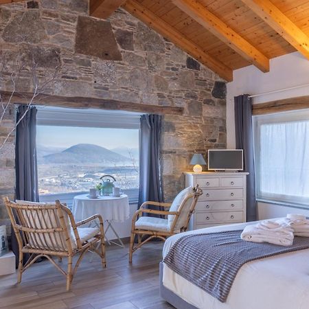 Il Riccio Di Ricciano Bed & Breakfast Casale Corte Cerro Exterior photo