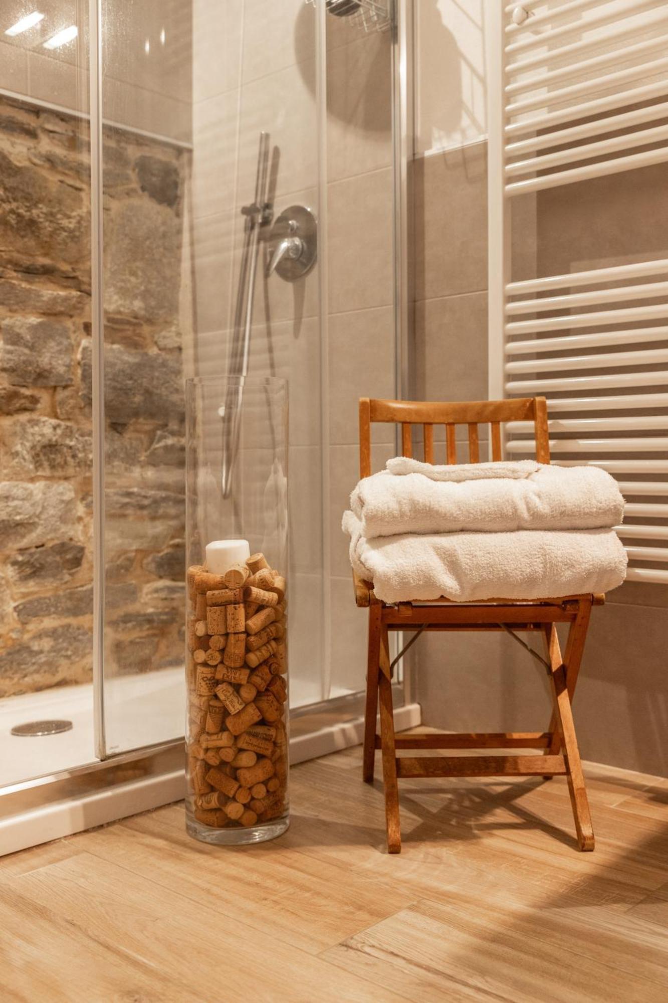 Il Riccio Di Ricciano Bed & Breakfast Casale Corte Cerro Exterior photo